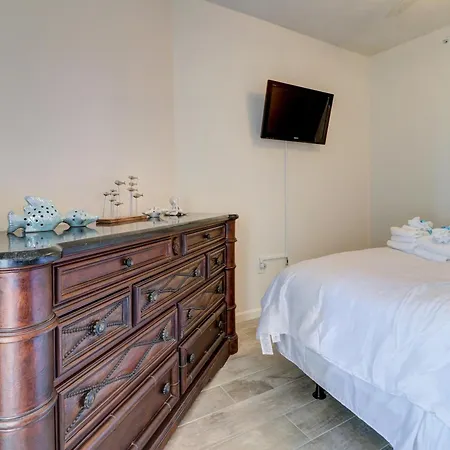 Stunning 2 Br/2 Ba Third Floor Unit Directly On Santa Rosa Beach! Sleeps 6!